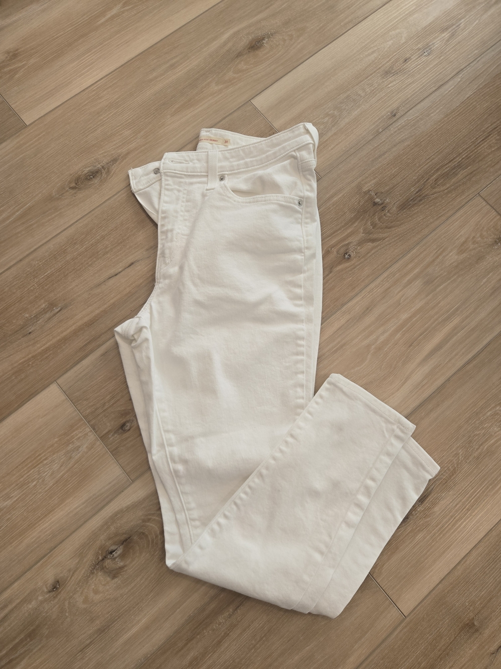 Levi's White High-Rise Women's Jeans 31x28